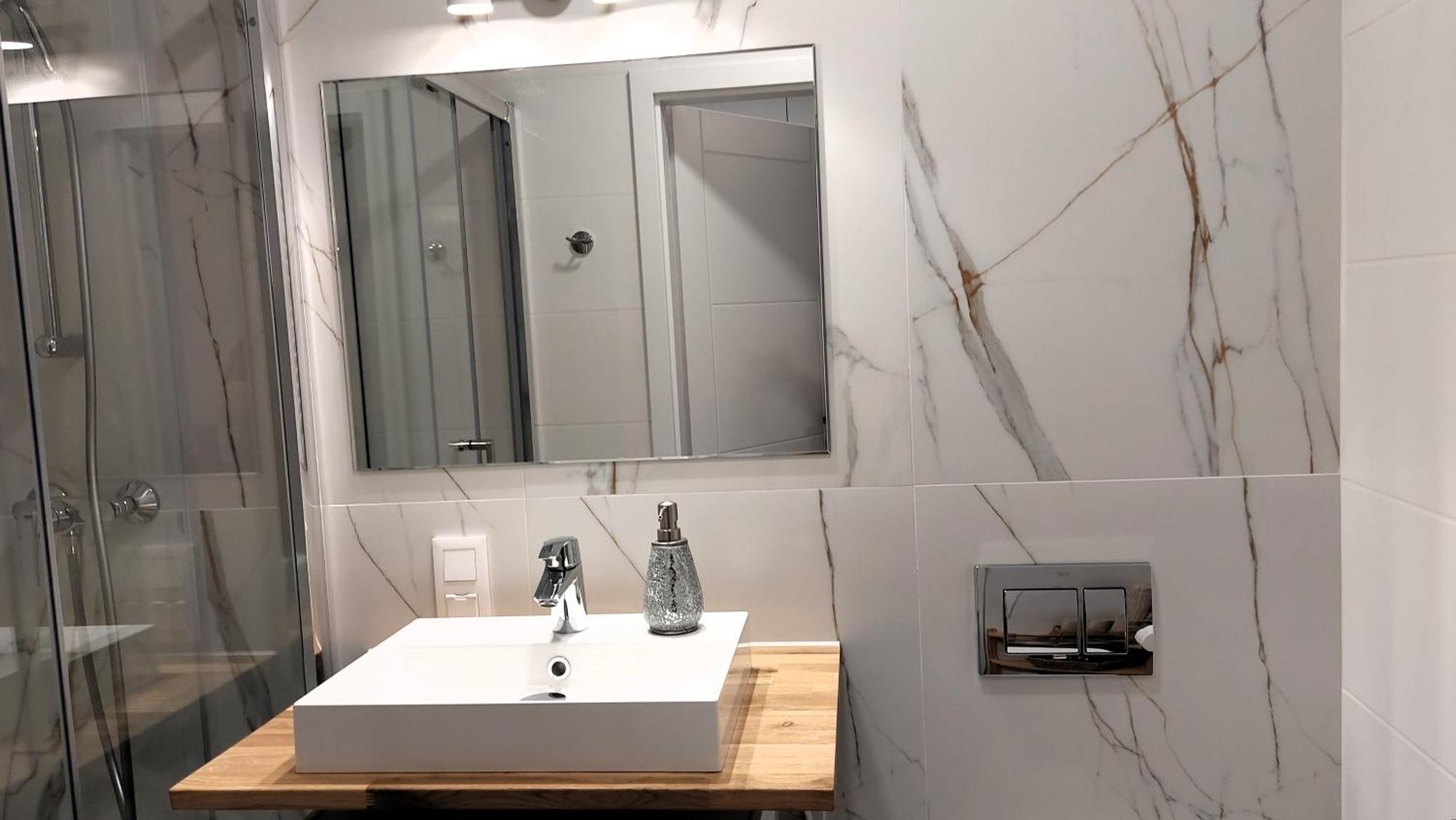 Theapartments Gdanska Лодз Екстериор снимка
